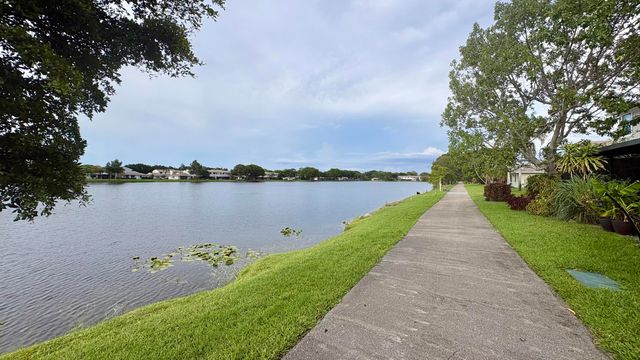 5325 TENNIS Lane, Delray Beach, FL 33484