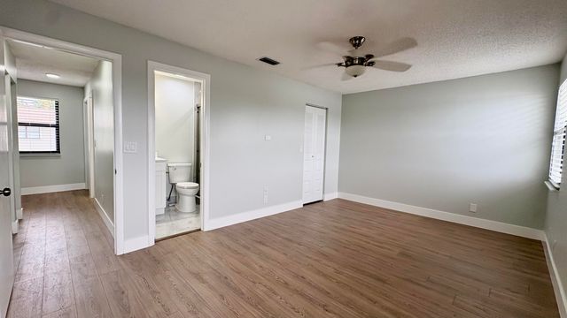 5325 TENNIS Lane, Delray Beach, FL 33484