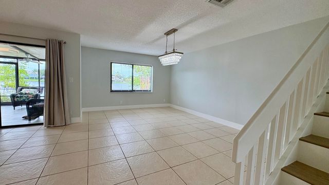 5325 TENNIS Lane, Delray Beach, FL 33484