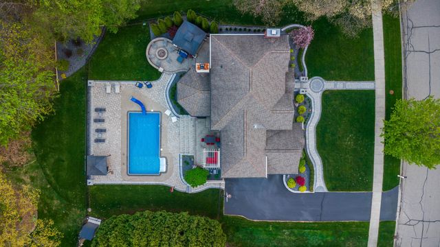 6137 Brookstone Lane, Grand Blanc Twp, MI 48439