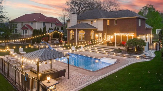 6137 Brookstone Lane, Grand Blanc Twp, MI 48439