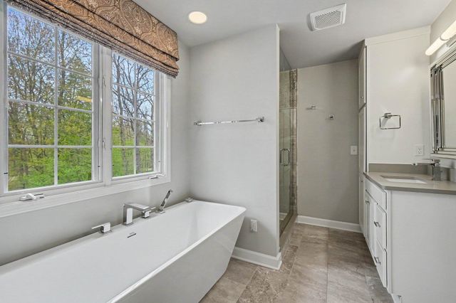 6137 Brookstone Lane, Grand Blanc Twp, MI 48439