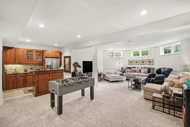 6137 Brookstone Lane, Grand Blanc Twp, MI 48439