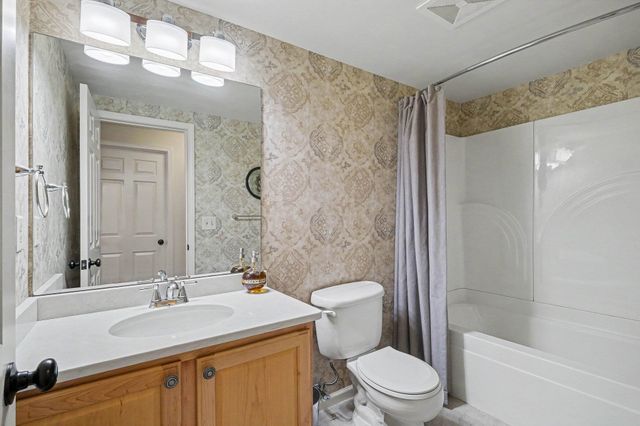 6137 Brookstone Lane, Grand Blanc Twp, MI 48439