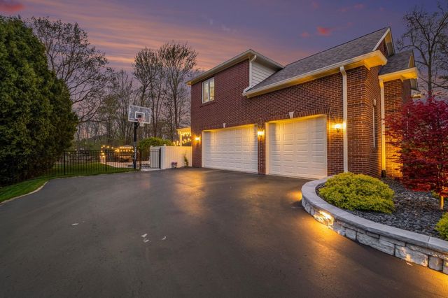 6137 Brookstone Lane, Grand Blanc Twp, MI 48439