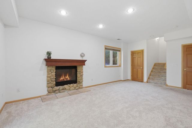 5546 Malibu Drive, Edina, MN 55436