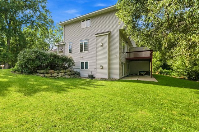 5546 Malibu Drive, Edina, MN 55436