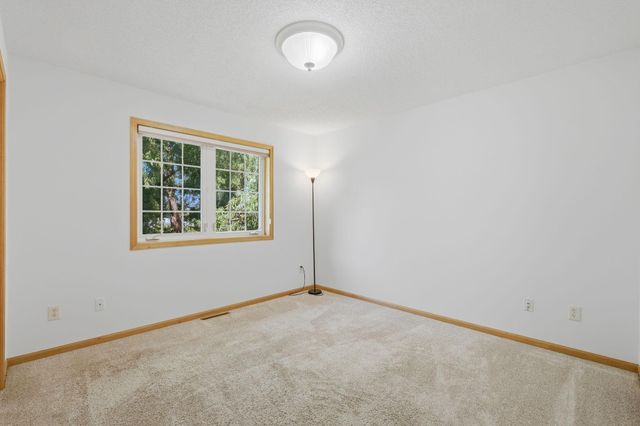 5546 Malibu Drive, Edina, MN 55436