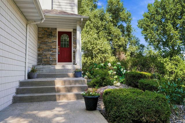 5546 Malibu Drive, Edina, MN 55436