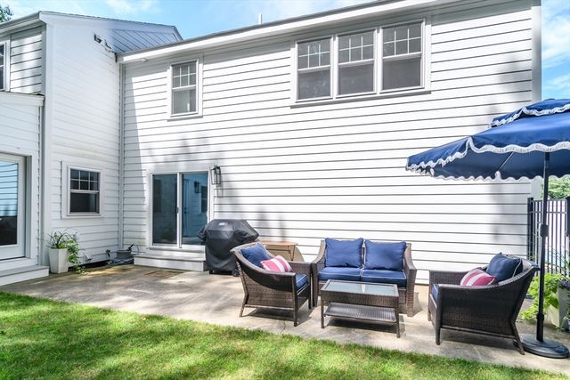 30 Snake Brook, Wayland, MA 01778