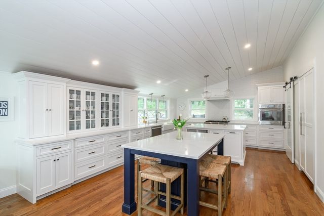 30 Snake Brook, Wayland, MA 01778