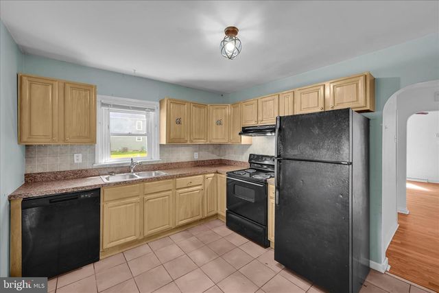 899 S ALBEMARLE ST, York, PA 17403