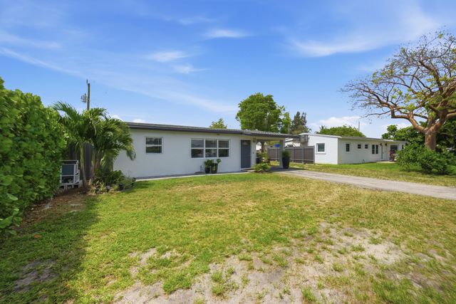 330 NE 59th Court, Oakland Park, FL 33334