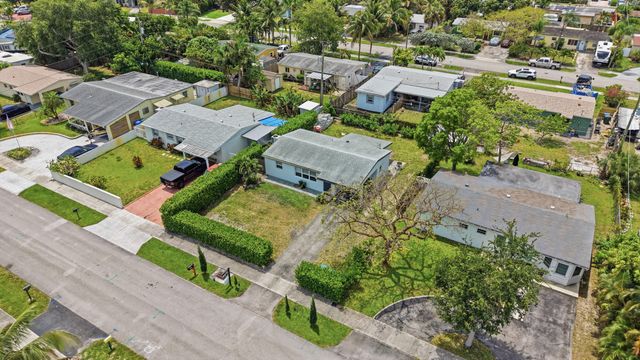 330 NE 59th Court, Oakland Park, FL 33334