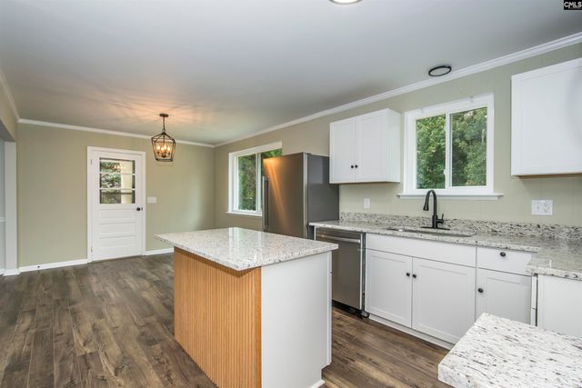 105 Wood Court, Lexington, SC 29073