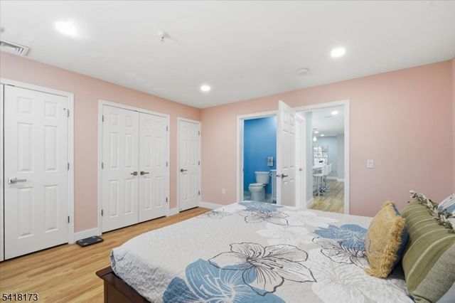 181 Court St, Newark City, NJ 07103