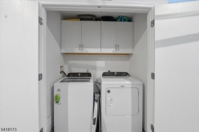 181 Court St, Newark City, NJ 07103