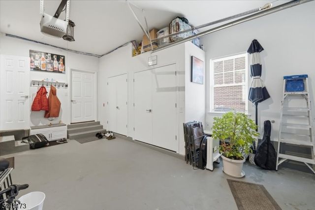 181 Court St, Newark City, NJ 07103