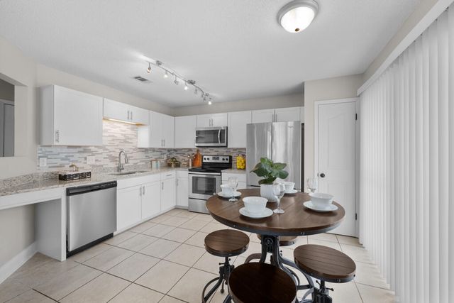 3004 Yorktown Circle, Fort Walton Beach, FL 32547