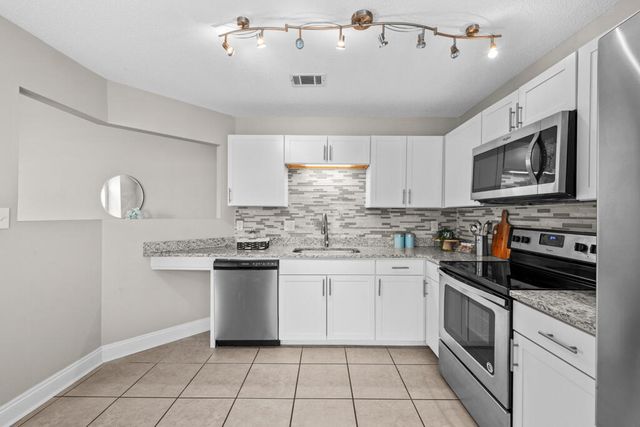 3004 Yorktown Circle, Fort Walton Beach, FL 32547