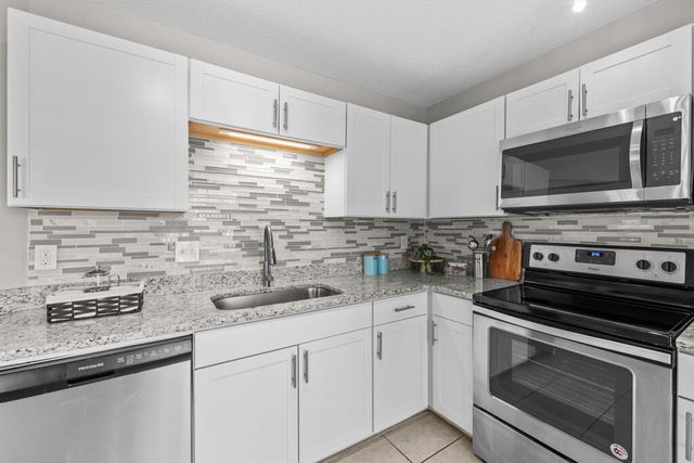 3004 Yorktown Circle, Fort Walton Beach, FL 32547