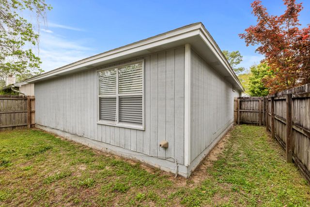 3004 Yorktown Circle, Fort Walton Beach, FL 32547