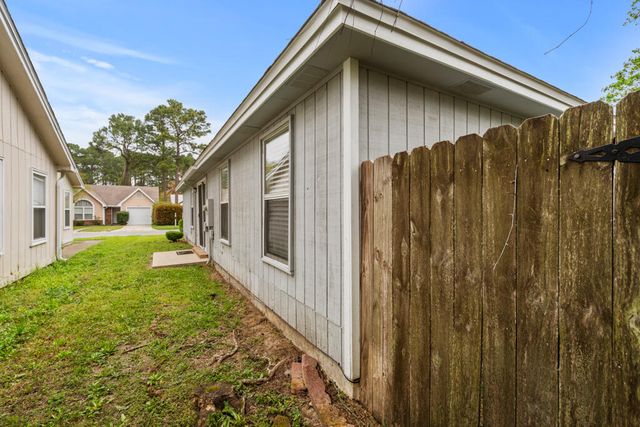 3004 Yorktown Circle, Fort Walton Beach, FL 32547