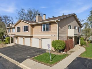 37 E Hickory Street D, Lombard, IL 60148