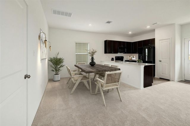 916 Rancho Del Cielo LOOP, Jarrell, TX 76537