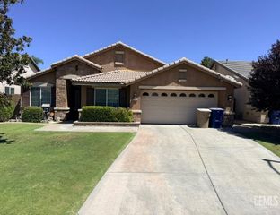 5116 Silver Clover Avenue, Bakersfield, CA 93313