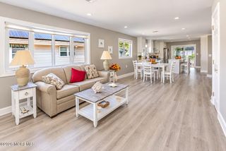 15 Mount Logan Lane, Toms River, NJ 08753