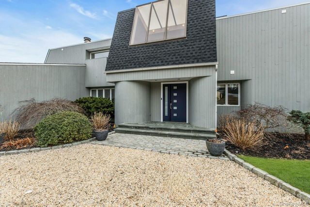 17 Romana Drive, Hampton Bays, NY 11946