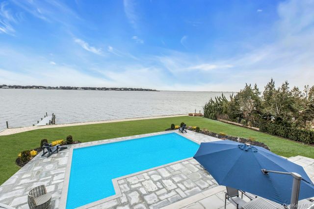 17 Romana Drive, Hampton Bays, NY 11946