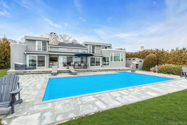 17 Romana Drive, Hampton Bays, NY 11946