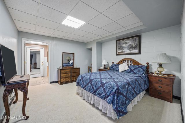 2993 Quarry Hollow Rd, Friendsville, TN 37737