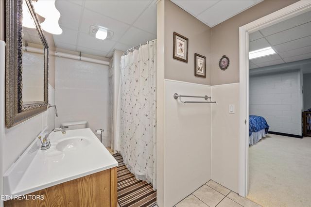 2993 Quarry Hollow Rd, Friendsville, TN 37737