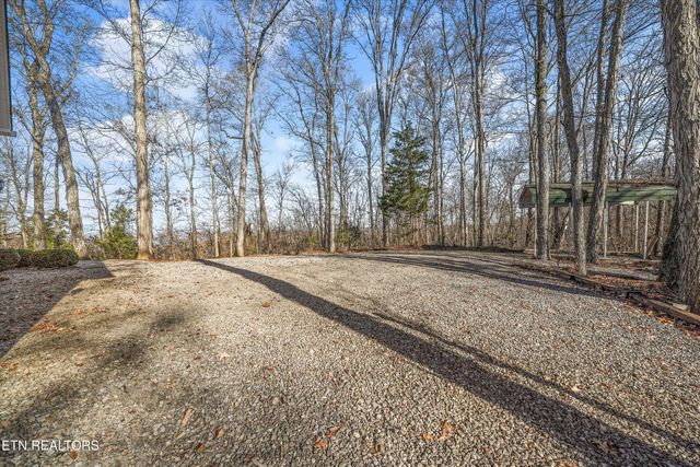 2993 Quarry Hollow Rd, Friendsville, TN 37737