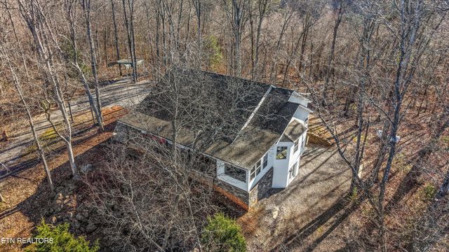 2993 Quarry Hollow Rd, Friendsville, TN 37737