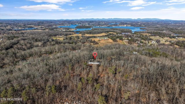 2993 Quarry Hollow Rd, Friendsville, TN 37737
