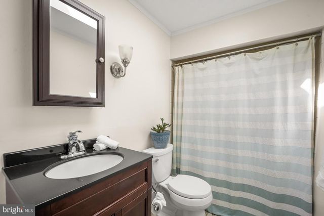 46 GRANDVIEW AVE, Hamilton, NJ 08620