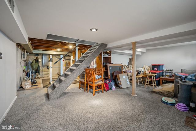 46 GRANDVIEW AVE, Hamilton, NJ 08620