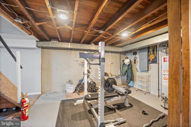 46 GRANDVIEW AVE, Hamilton, NJ 08620