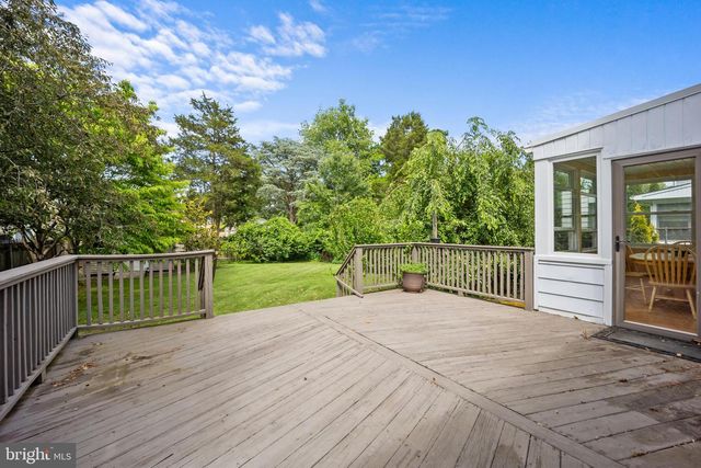 46 GRANDVIEW AVE, Hamilton, NJ 08620