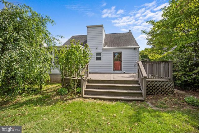 46 GRANDVIEW AVE, Hamilton, NJ 08620