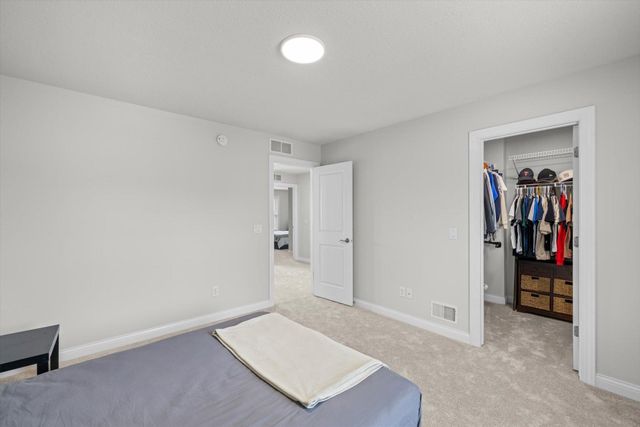 5035 Jewel Lane N, Plymouth, MN 55446