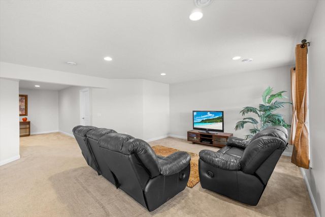 5035 Jewel Lane N, Plymouth, MN 55446
