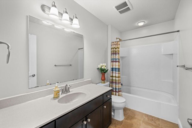 5035 Jewel Lane N, Plymouth, MN 55446