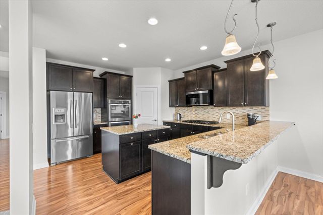 5035 Jewel Lane N, Plymouth, MN 55446