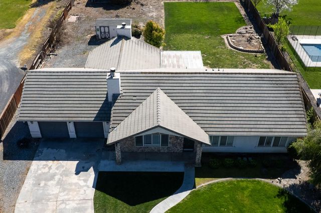 10324 Rio Sombra Ct, Oakdale, CA 95361