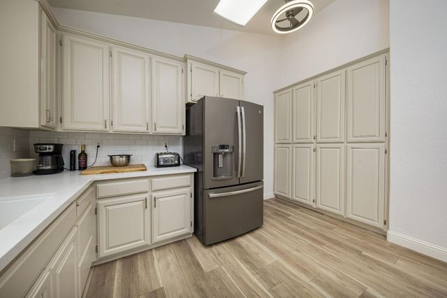 10324 Rio Sombra Ct, Oakdale, CA 95361